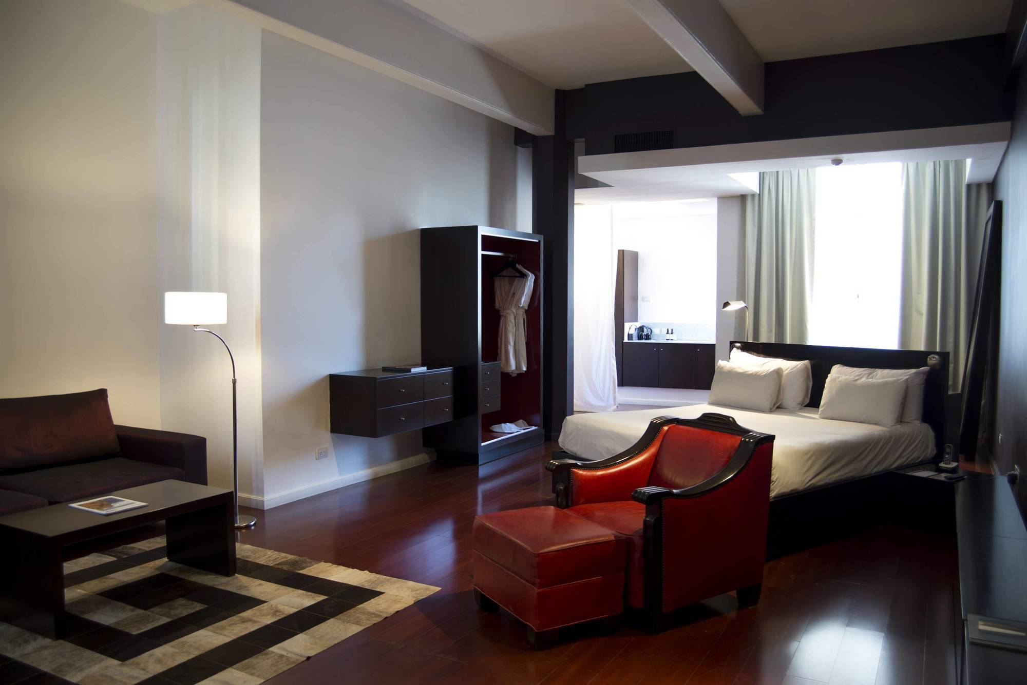 Moreno By Tay Hotel 4*